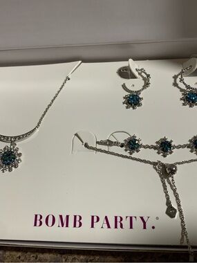 Bomb Party Glam Box Winter Wonderland Winter Nights Rhodium Plating set